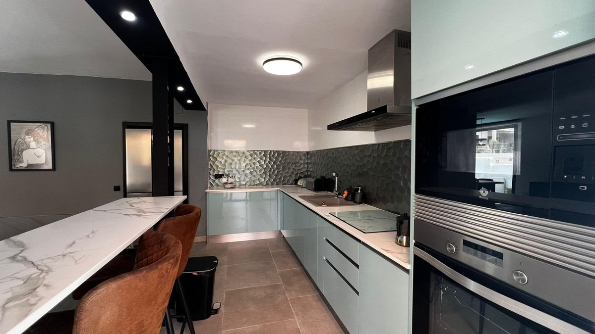 Se vende Villa - Chalet de 3 dormitorios en Costa Del Sol, Málaga, España