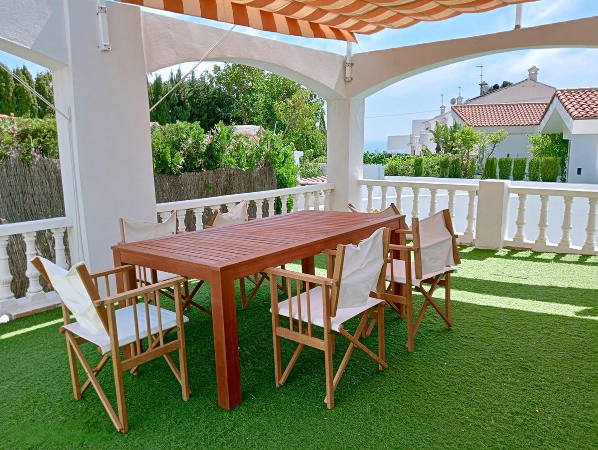 Se vende Villa - Chalet de 3 dormitorios en Costa Del Sol, Málaga, España