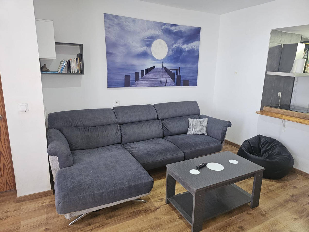 Se vende Apartamento Planta Media de 2 dormitorios en Costa Del Sol, Málaga, España