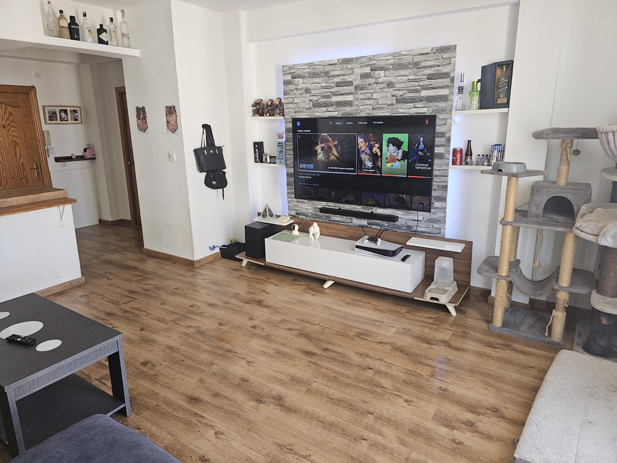 Se vende Apartamento Planta Media de 2 dormitorios en Costa Del Sol, Málaga, España