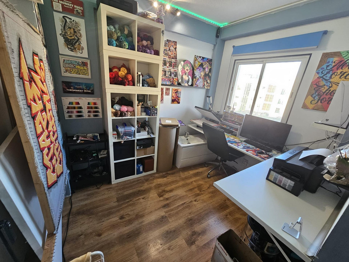 Se vende Apartamento Planta Media de 2 dormitorios en Costa Del Sol, Málaga, España