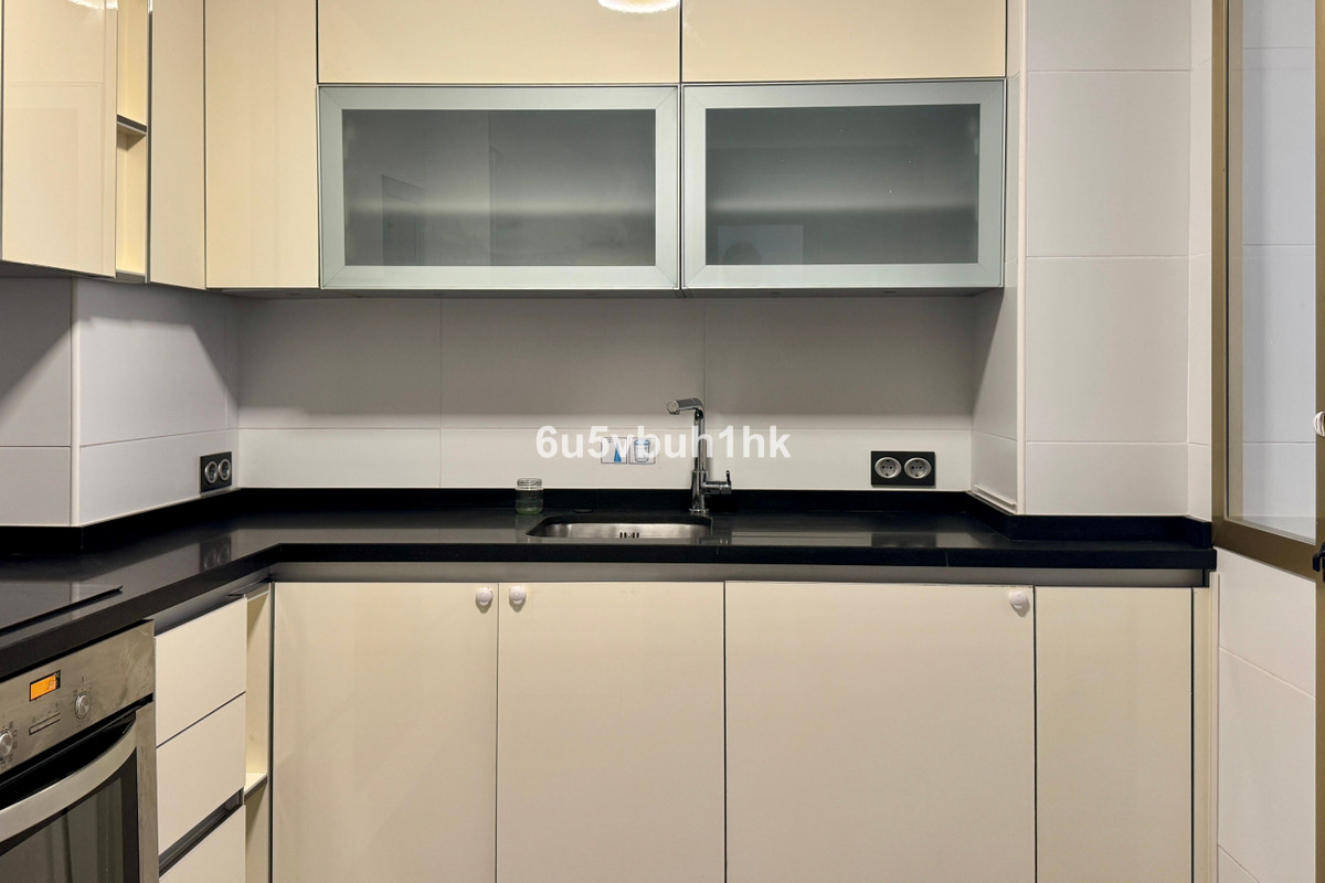 Se vende Apartamento Planta Baja de 3 dormitorios en Costa Del Sol, Málaga, España