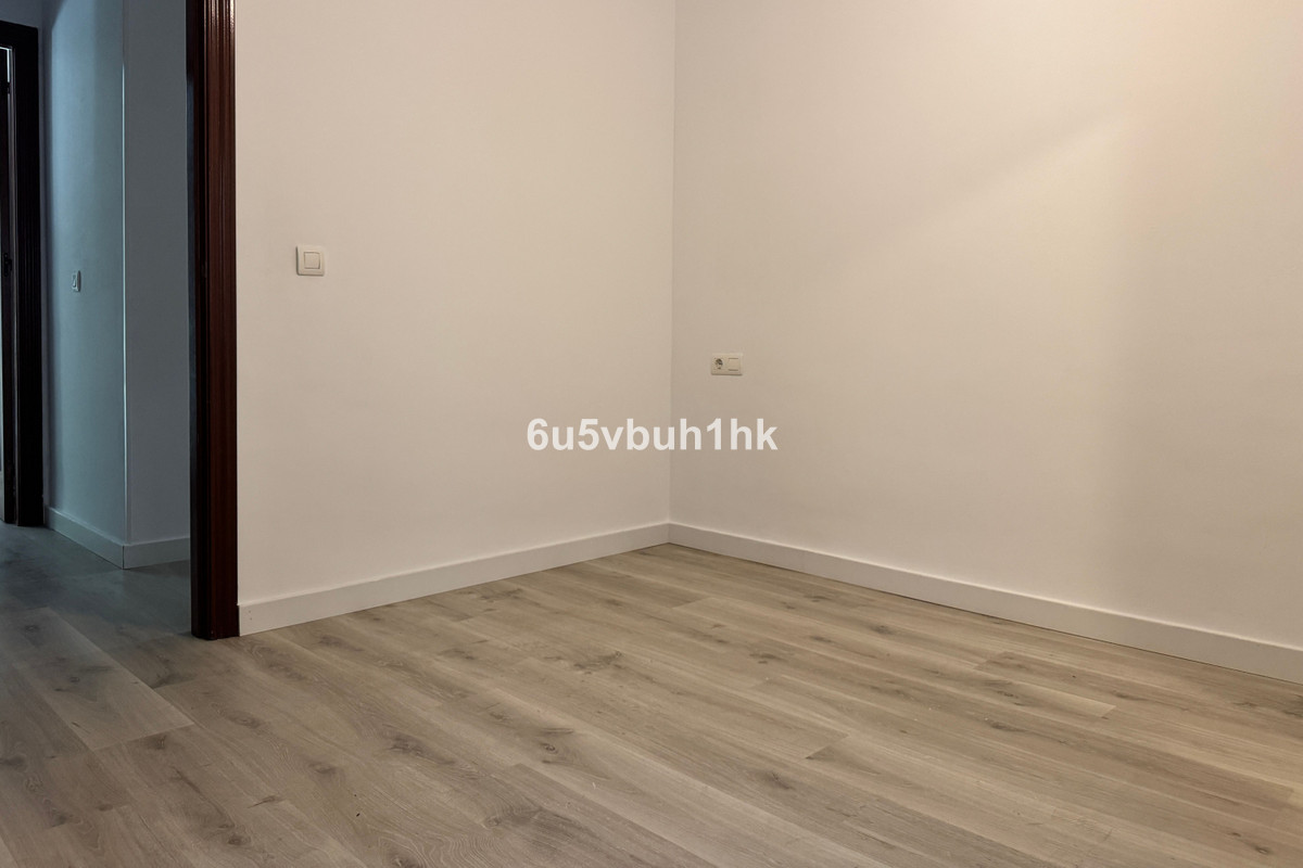 Se vende Apartamento Planta Baja de 3 dormitorios en Costa Del Sol, Málaga, España