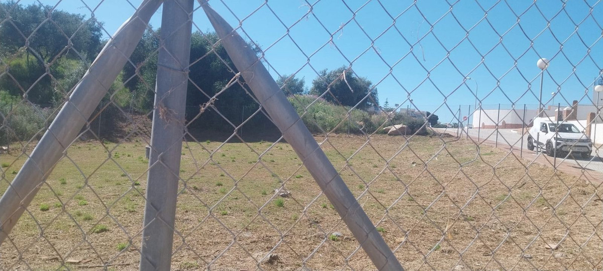 Se vende Terreno Urbano  en Costa Del Sol, Málaga, España