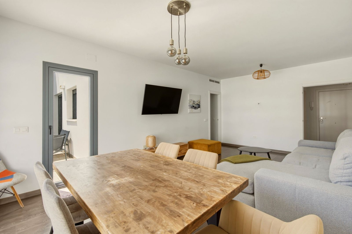 3 Bed Apartment for sale in Estepona Costa Del Sol, Málaga, Spain