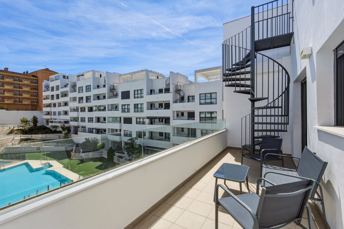 3 Bed Apartment for sale in Estepona Costa Del Sol, Málaga, Spain