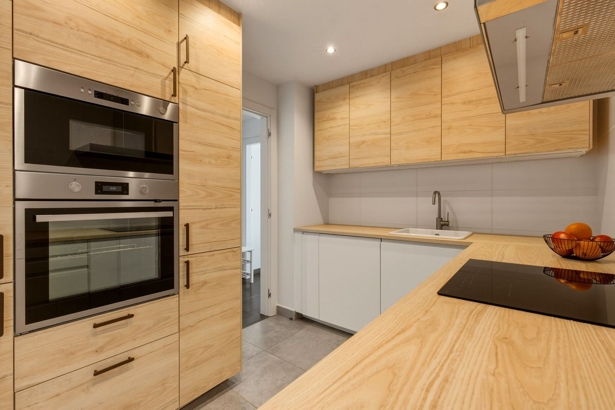 3 Bed Apartment for sale in Estepona Costa Del Sol, Málaga, Spain