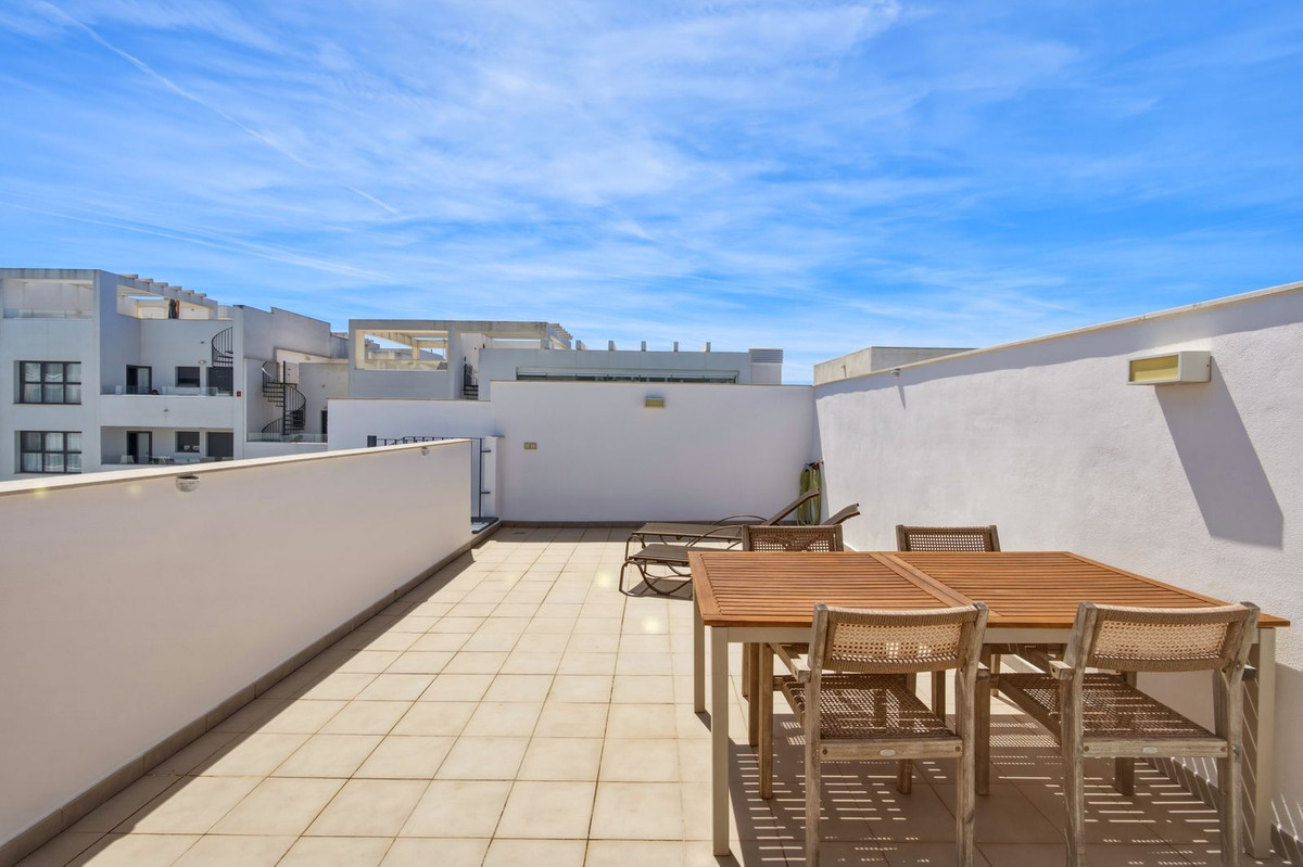 3 Bed Apartment for sale in Estepona Costa Del Sol, Málaga, Spain