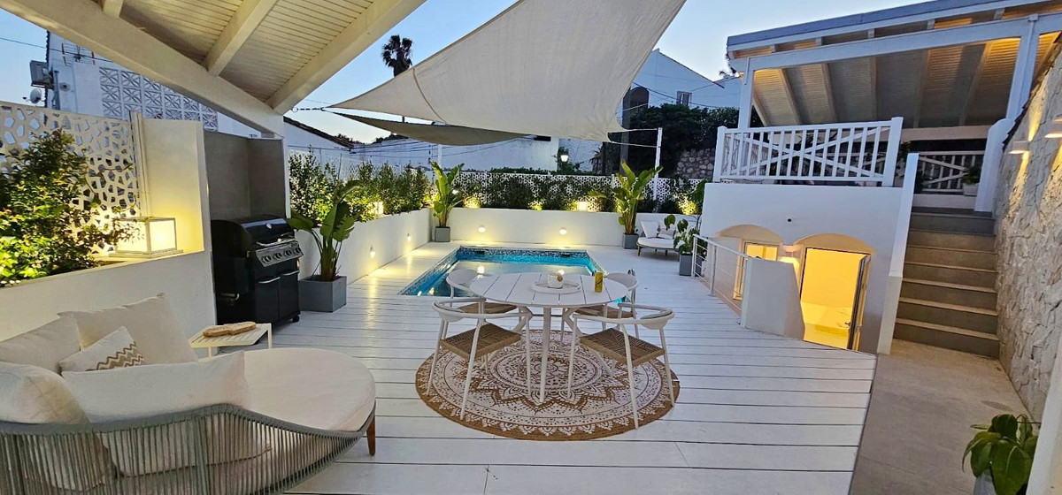 3 Bed Townhouse for sale in Estepona Costa Del Sol, Málaga, Spain