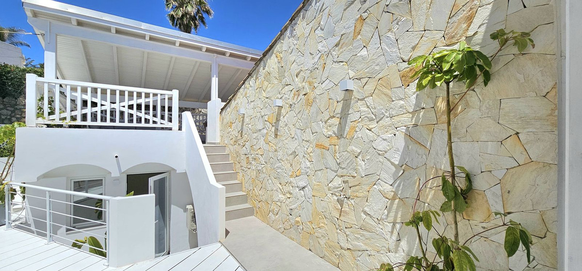 3 Bed Townhouse for sale in Estepona Costa Del Sol, Málaga, Spain