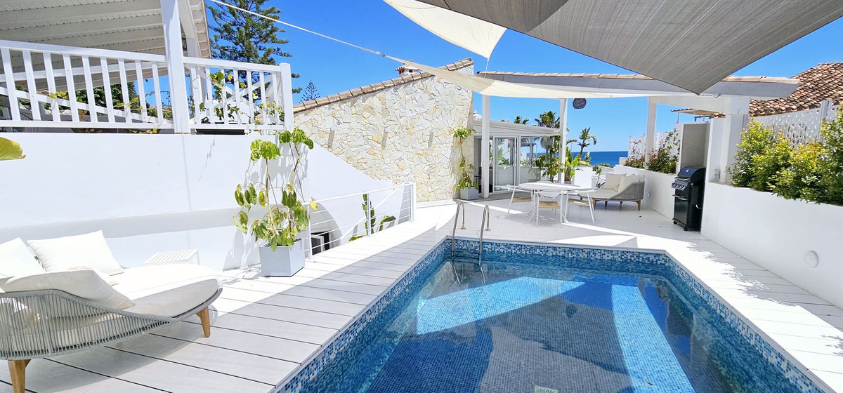 3 Bed Townhouse for sale in Estepona Costa Del Sol, Málaga, Spain