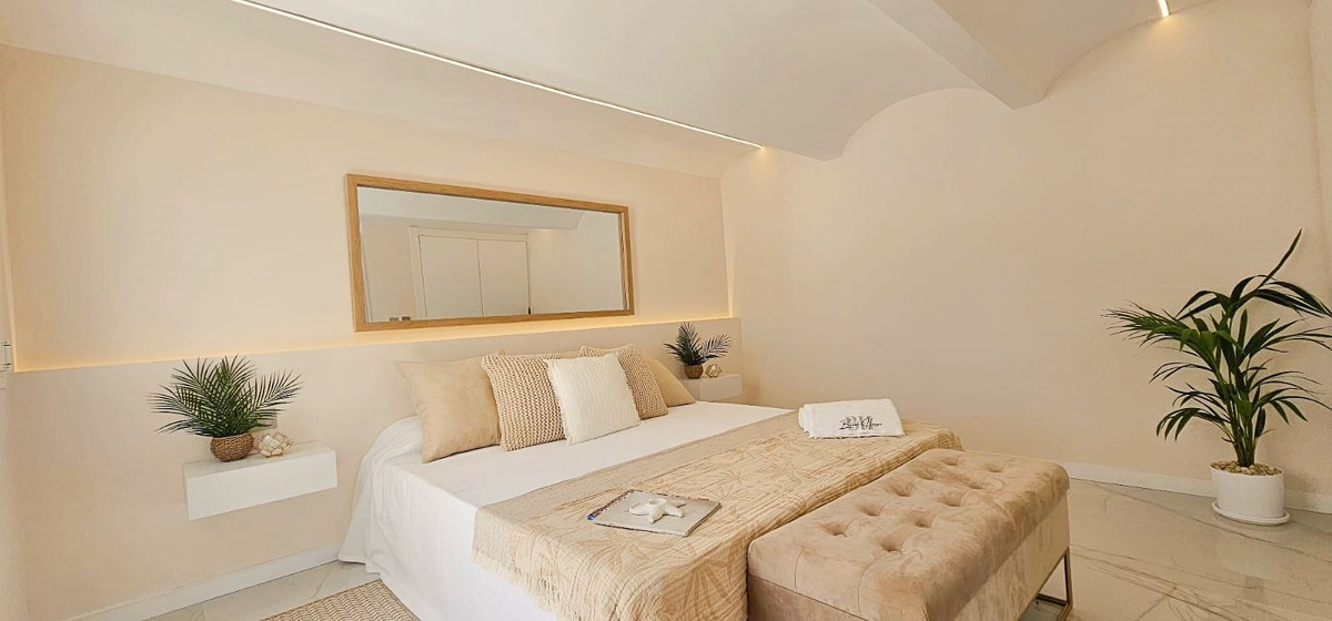 3 Bed Townhouse for sale in Estepona Costa Del Sol, Málaga, Spain