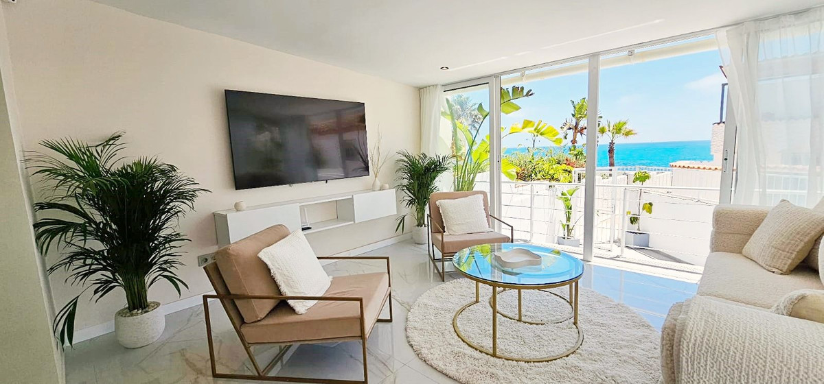 3 Bed Townhouse for sale in Estepona Costa Del Sol, Málaga, Spain