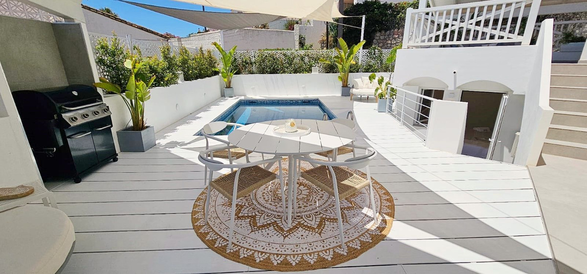 3 Bed Townhouse for sale in Estepona Costa Del Sol, Málaga, Spain