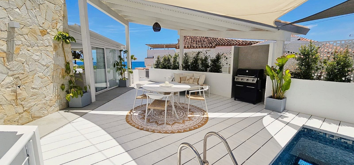 3 Bed Townhouse for sale in Estepona Costa Del Sol, Málaga, Spain