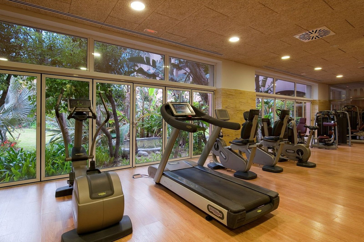 3 Bed Townhouse for sale in Estepona Costa Del Sol, Málaga, Spain