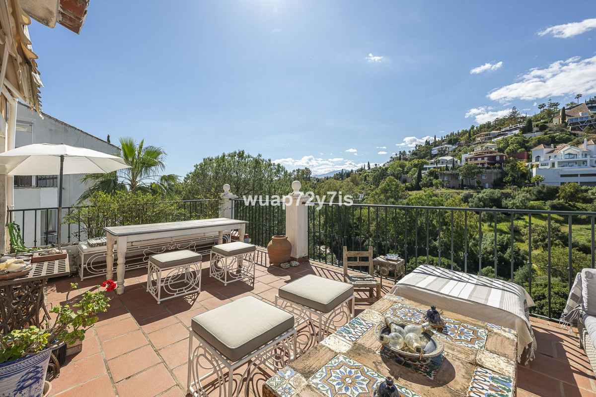 4 Bed Townhouse for sale in La Quinta Costa Del Sol, Málaga, Spain