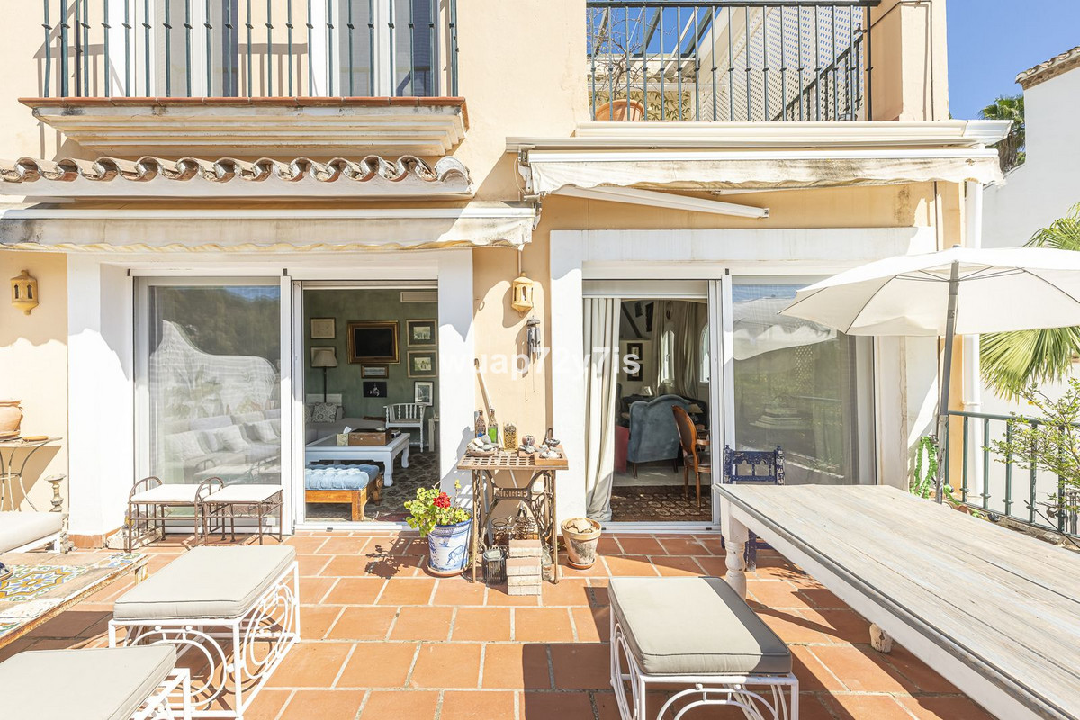 4 Bed Townhouse for sale in La Quinta Costa Del Sol, Málaga, Spain