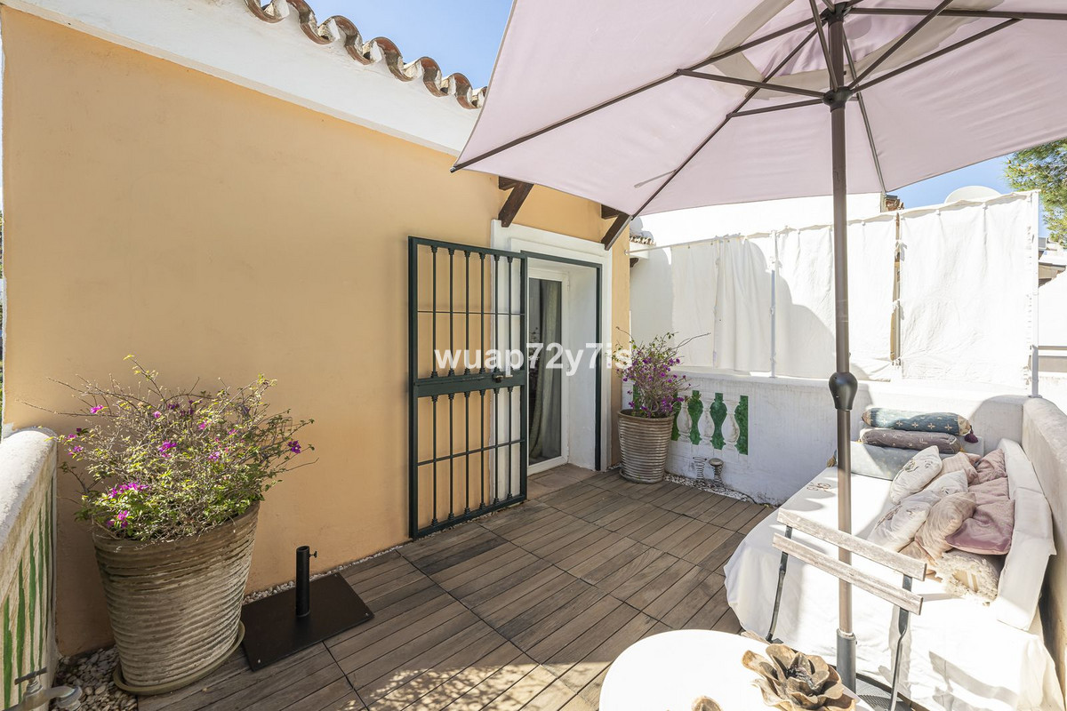 4 Bed Townhouse for sale in La Quinta Costa Del Sol, Málaga, Spain