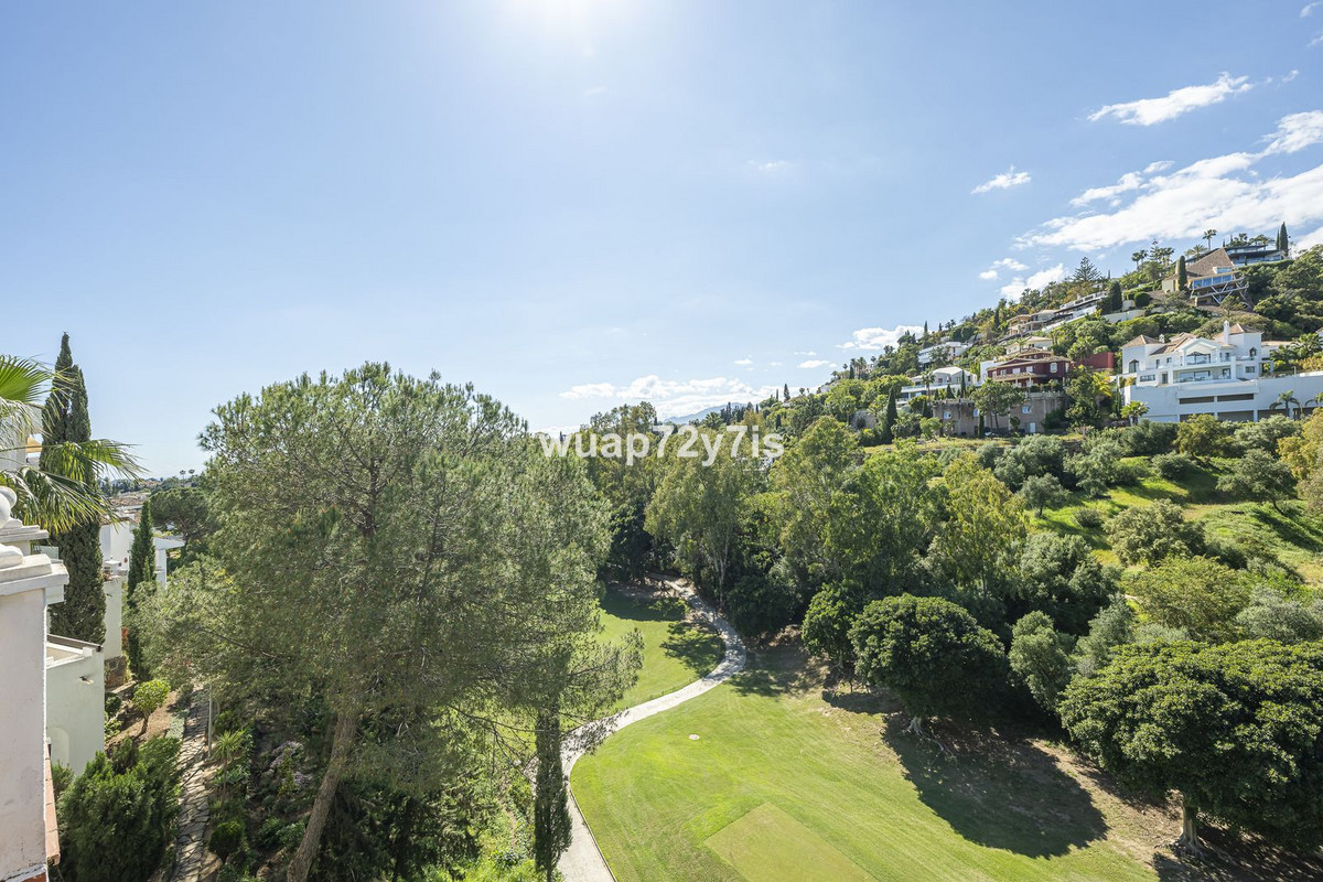 4 Bed Townhouse for sale in La Quinta Costa Del Sol, Málaga, Spain