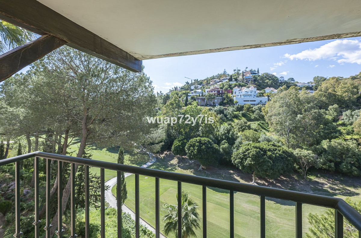 4 Bed Townhouse for sale in La Quinta Costa Del Sol, Málaga, Spain