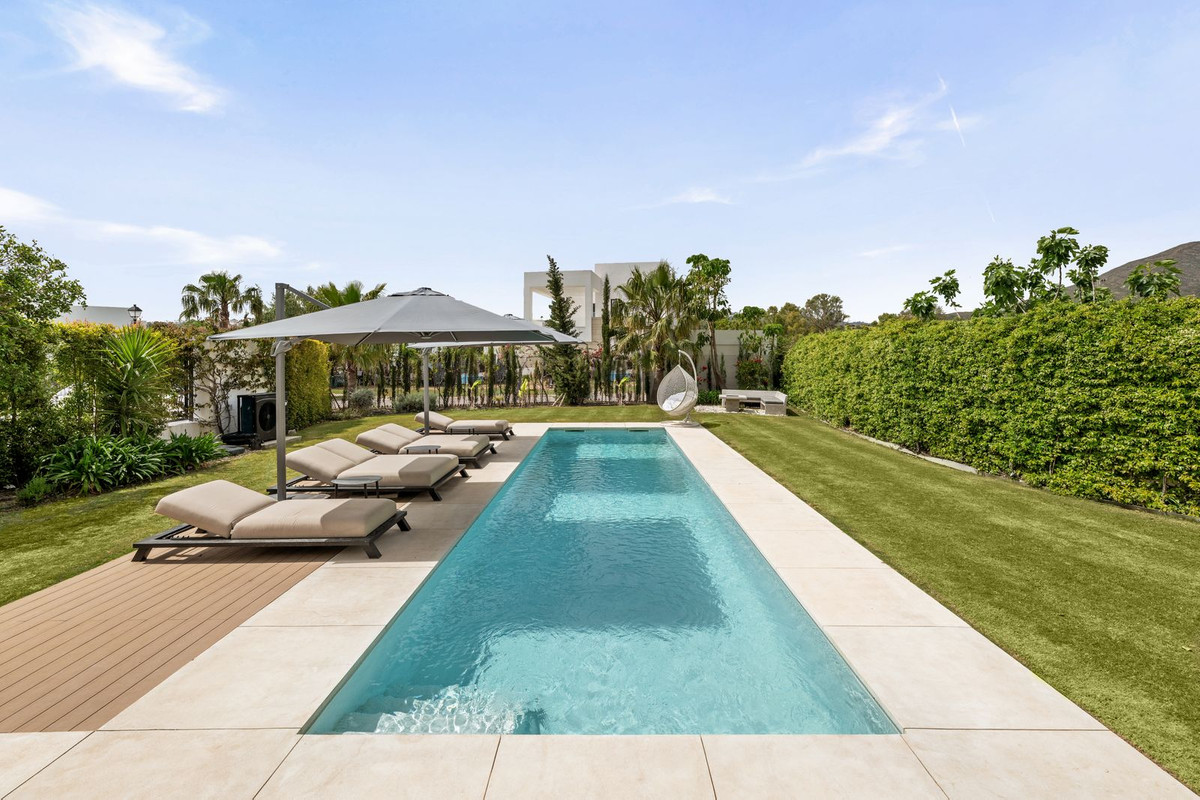 5 Bed Townhouse for sale in La Cala Golf Costa Del Sol, Málaga, Spain
