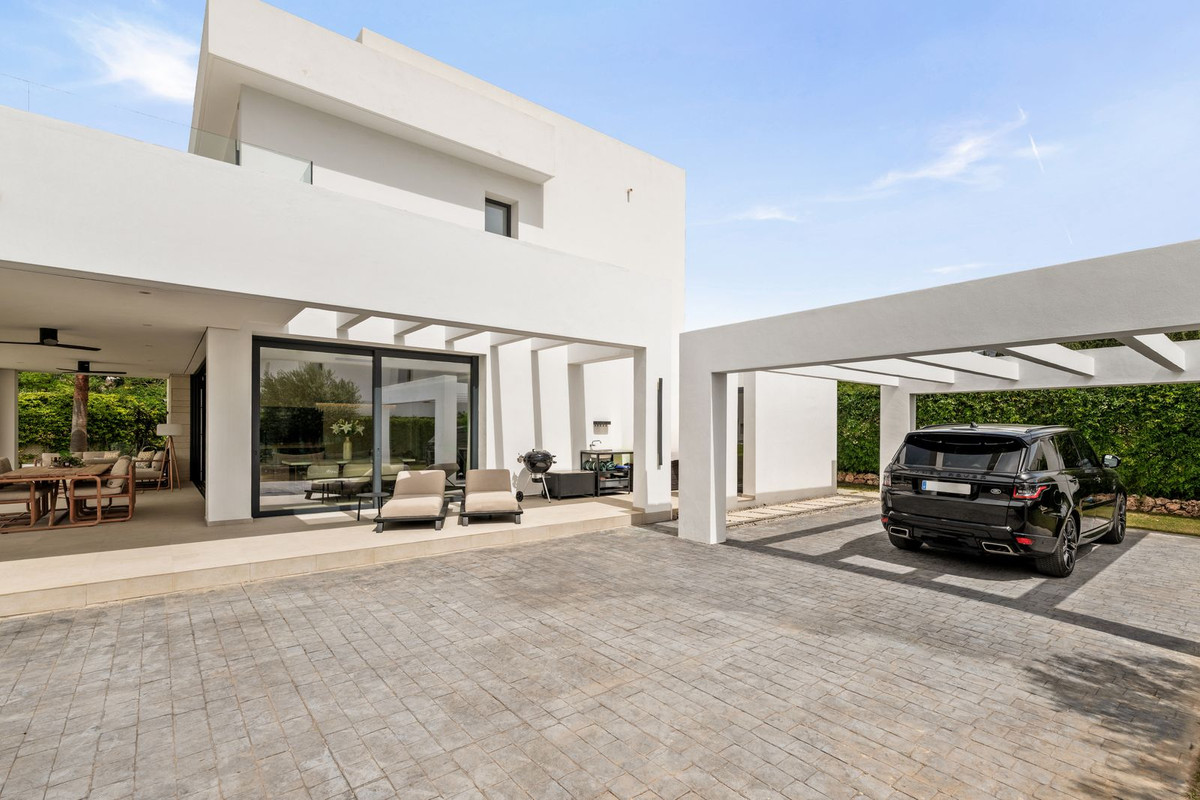 5 Bed Townhouse for sale in La Cala Golf Costa Del Sol, Málaga, Spain