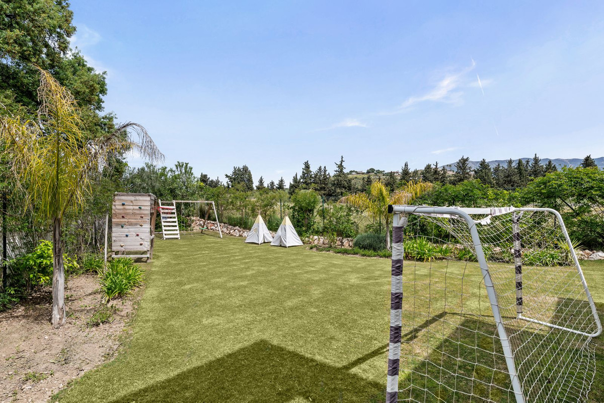 5 Bed Townhouse for sale in La Cala Golf Costa Del Sol, Málaga, Spain