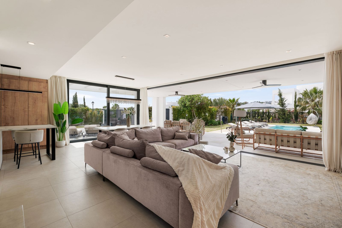 5 Bed Townhouse for sale in La Cala Golf Costa Del Sol, Málaga, Spain