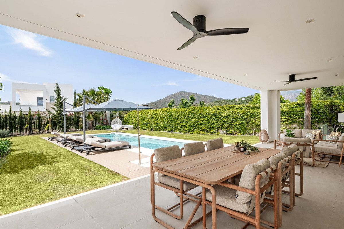 5 Bed Townhouse for sale in La Cala Golf Costa Del Sol, Málaga, Spain