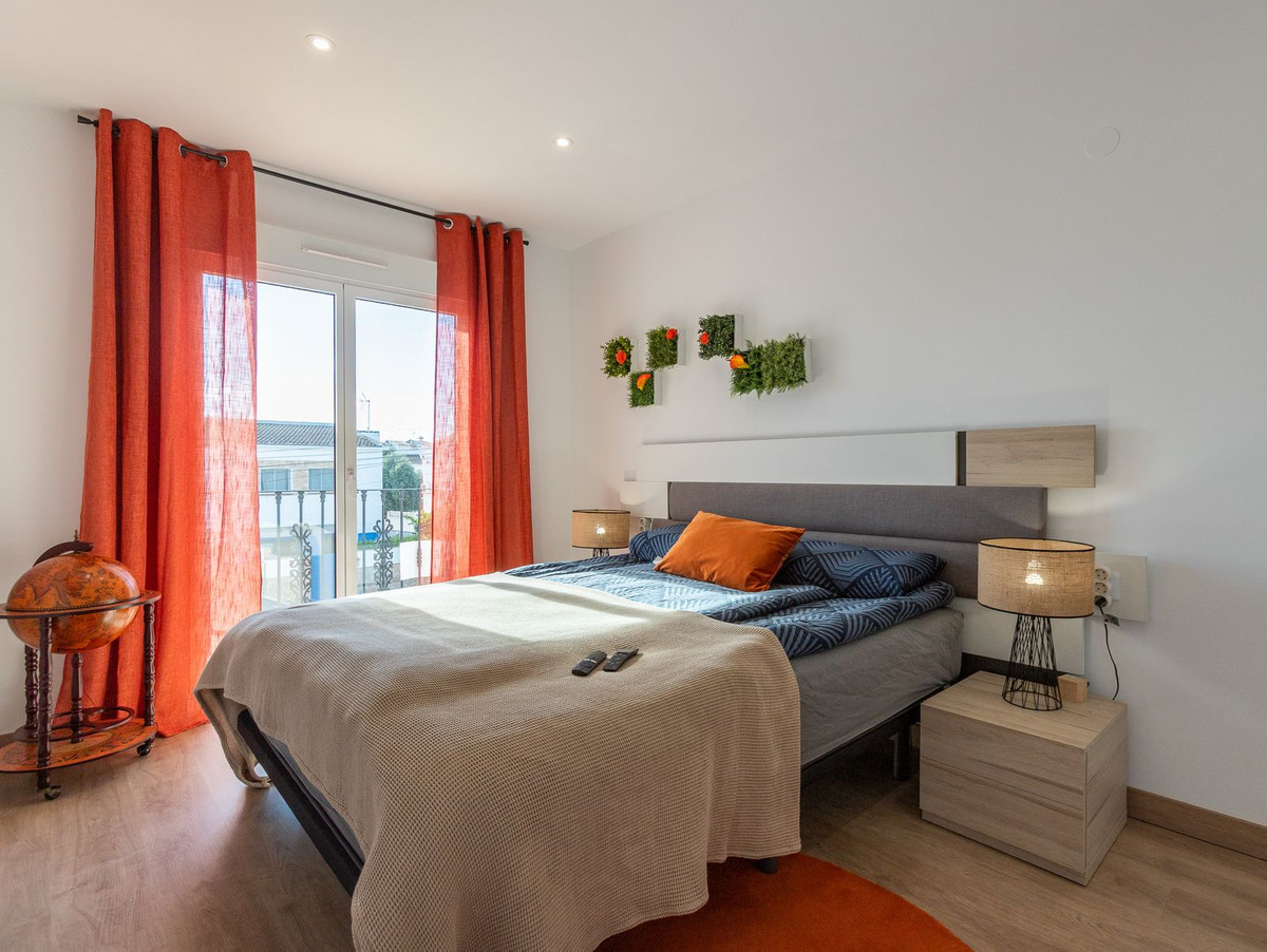 Se vende Pareada de 4 dormitorios en Costa Blanca, Alicante, España