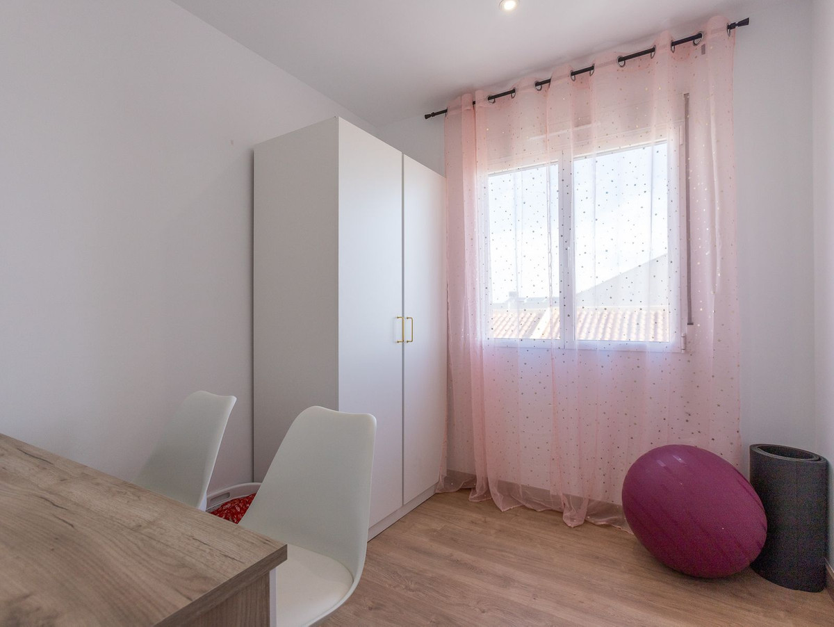Se vende Pareada de 4 dormitorios en Costa Blanca, Alicante, España