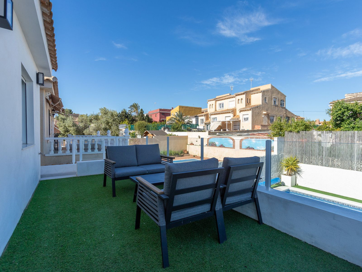 Se vende Pareada de 4 dormitorios en Costa Blanca, Alicante, España