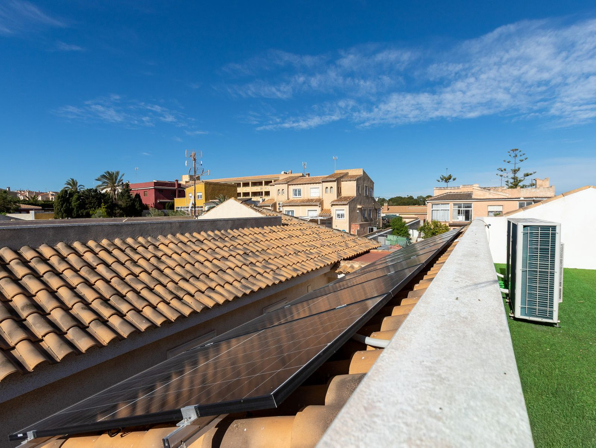 Se vende Pareada de 4 dormitorios en Costa Blanca, Alicante, España