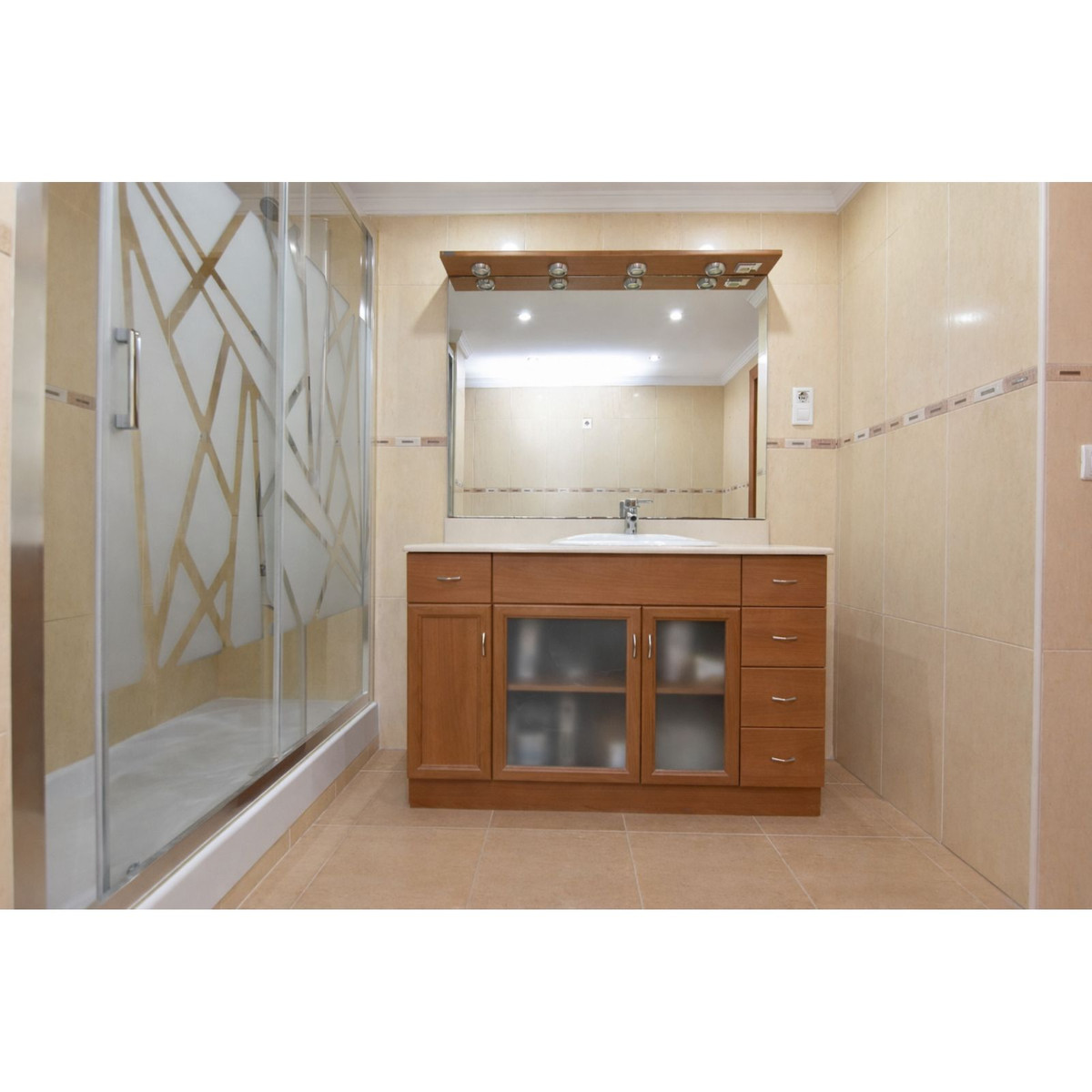 3 Bed Apartment for sale in Torremolinos Costa Del Sol, Málaga, Spain