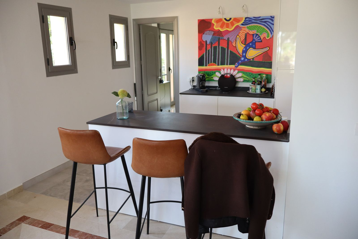 3 Bed Apartment for sale in Atalaya Costa Del Sol, Málaga, Spain