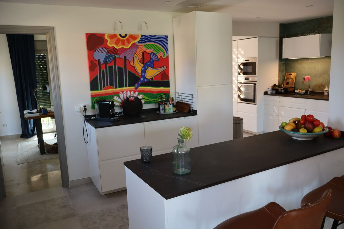 3 Bed Apartment for sale in Atalaya Costa Del Sol, Málaga, Spain