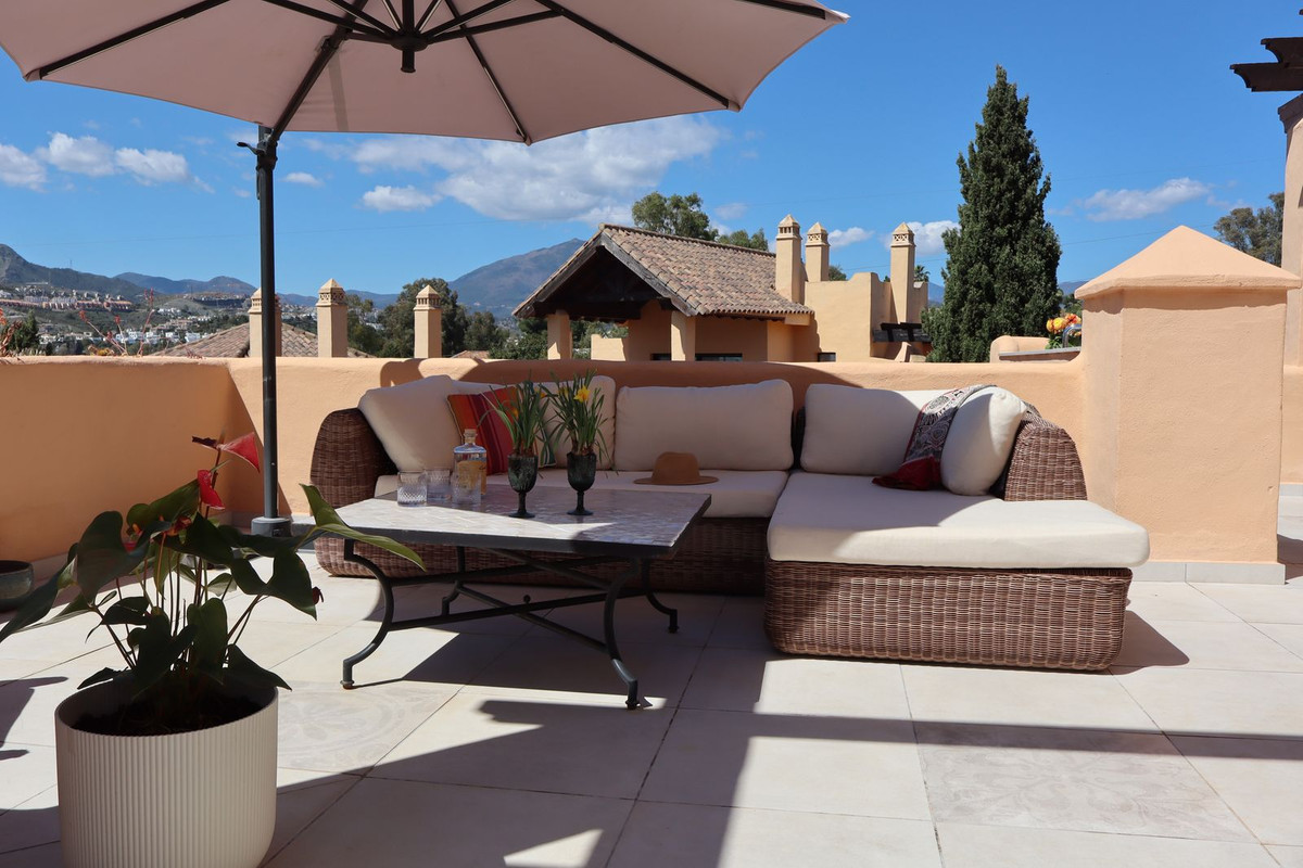 3 Bed Apartment for sale in Atalaya Costa Del Sol, Málaga, Spain