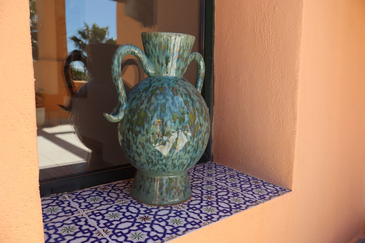 3 Bed Apartment for sale in Atalaya Costa Del Sol, Málaga, Spain