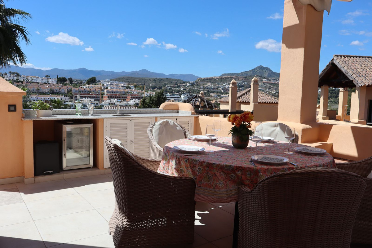 3 Bed Apartment for sale in Atalaya Costa Del Sol, Málaga, Spain