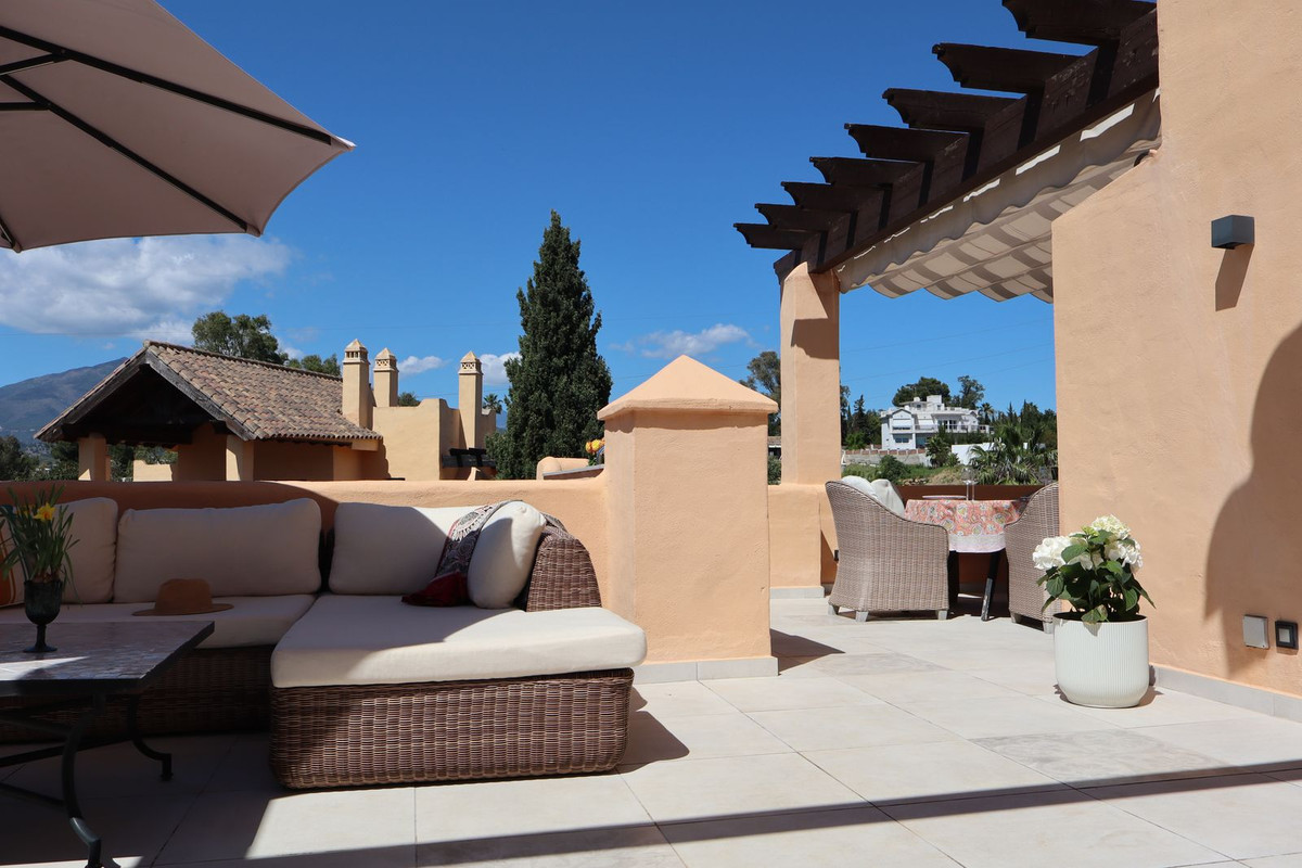 3 Bed Apartment for sale in Atalaya Costa Del Sol, Málaga, Spain