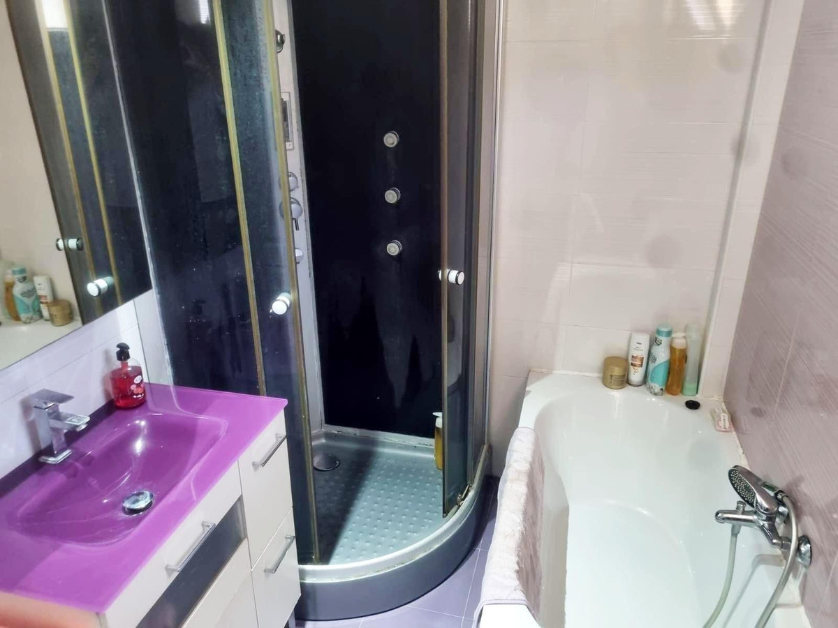 2 Bed Apartment for sale in Benalmadena Costa Costa Del Sol, Málaga, Spain