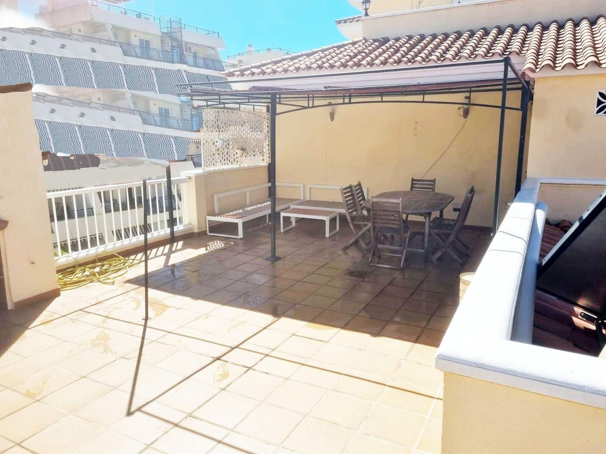 2 Bed Apartment for sale in Benalmadena Costa Costa Del Sol, Málaga, Spain
