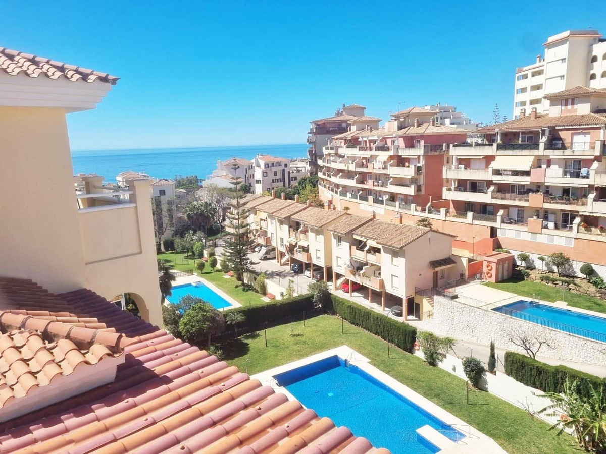 2 Bed Apartment for sale in Benalmadena Costa Costa Del Sol, Málaga, Spain