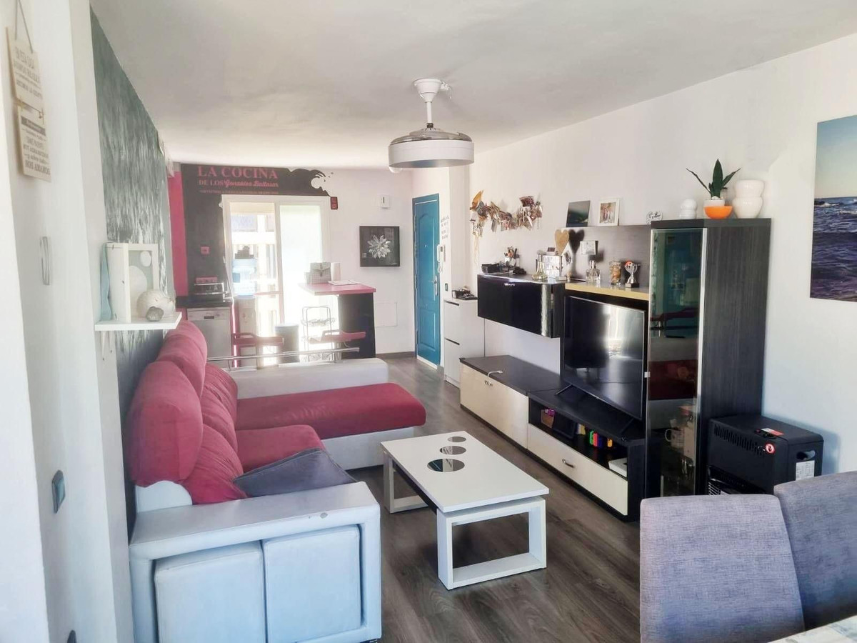 2 Bed Apartment for sale in Benalmadena Costa Costa Del Sol, Málaga, Spain