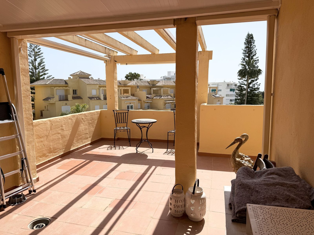 3 Bed Townhouse for sale in Selwo Costa Del Sol, Málaga, Spain