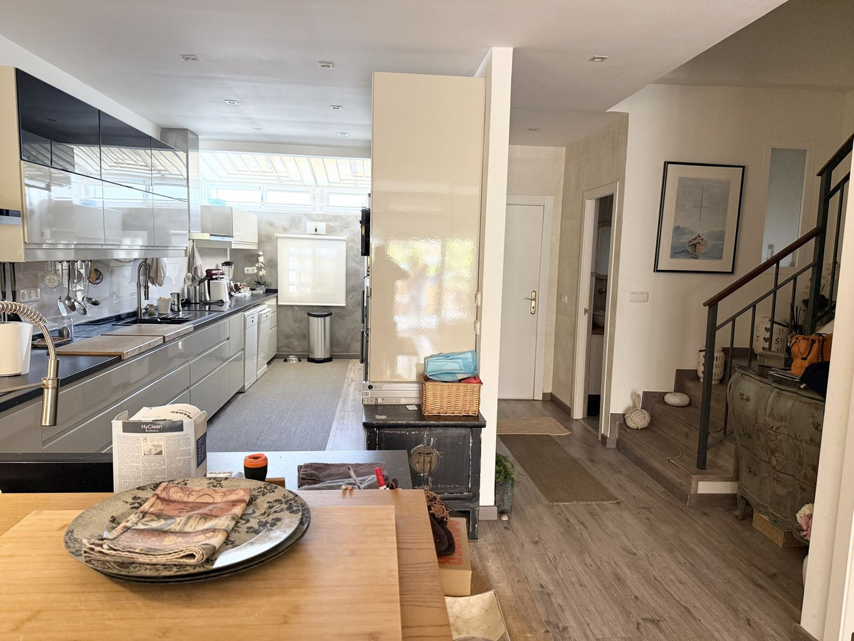 3 Bed Townhouse for sale in Selwo Costa Del Sol, Málaga, Spain