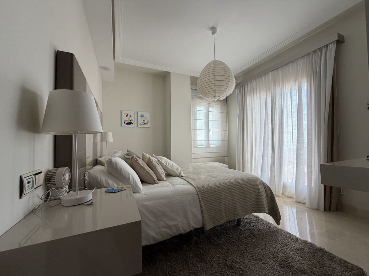 Se vende Villa - Chalet de 4 dormitorios en Costa Del Sol, Málaga, España