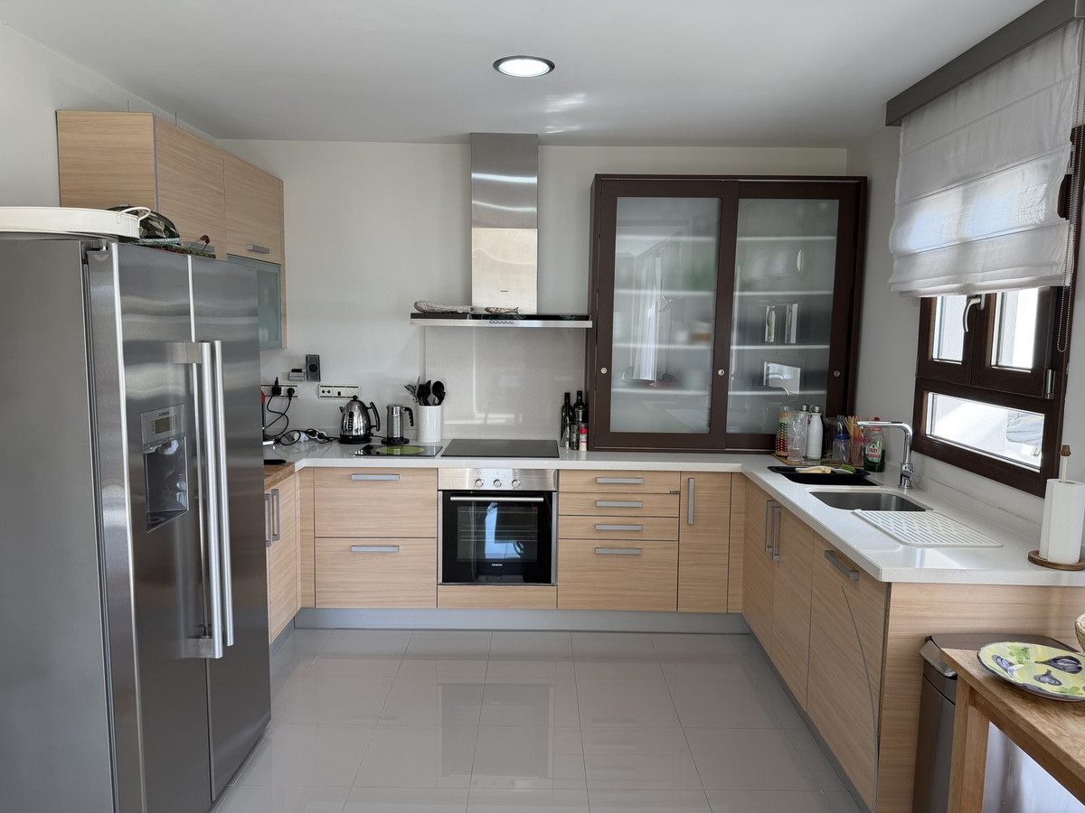 Se vende Villa - Chalet de 4 dormitorios en Costa Del Sol, Málaga, España