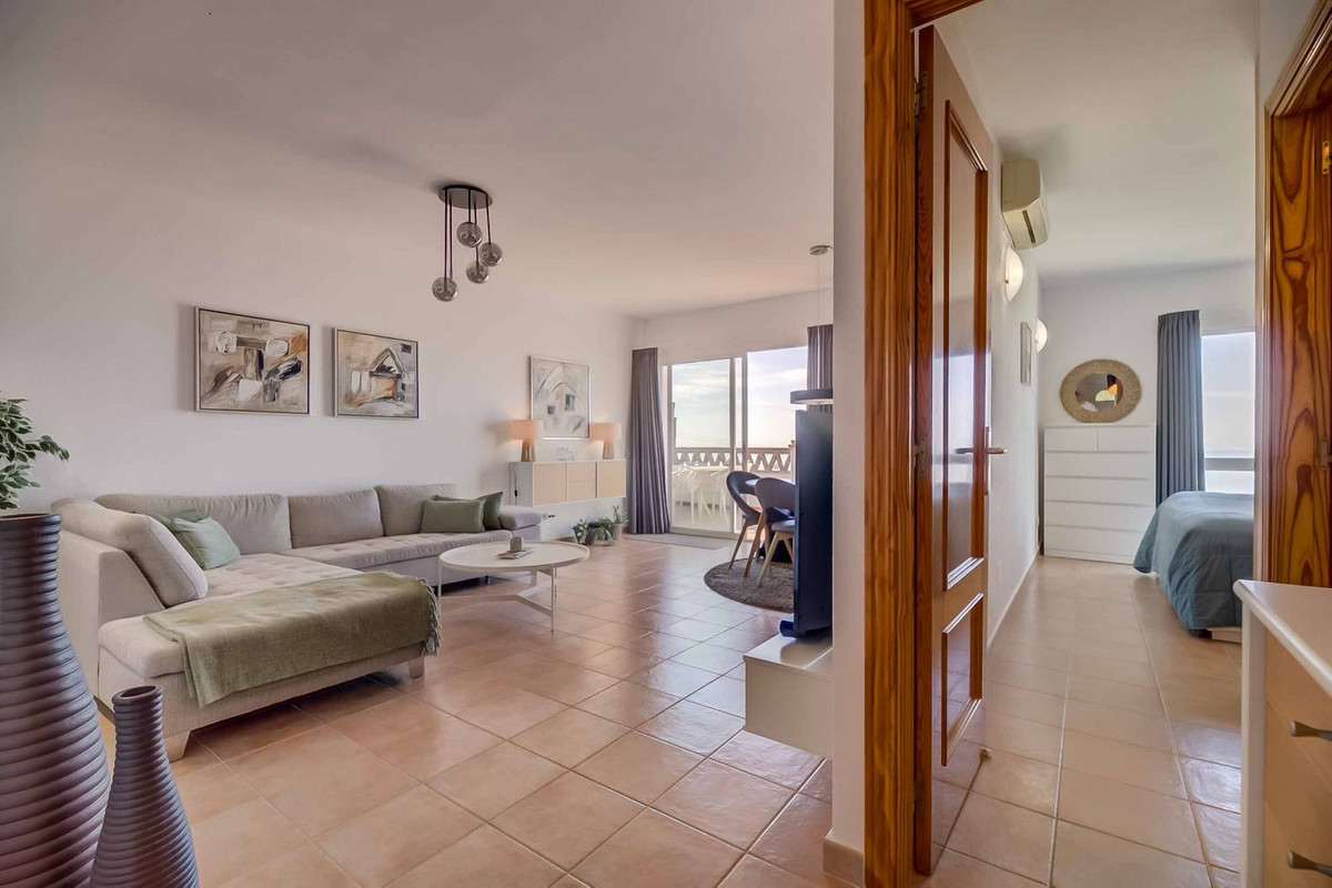 2 Bed Apartment for sale in Benalmadena Costa Del Sol, Málaga, Spain